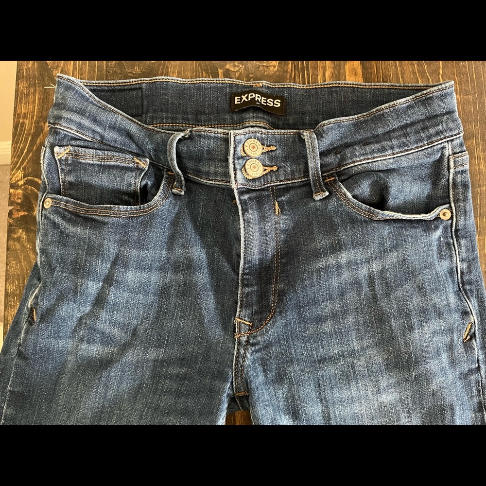 Express Cropped Legging Jeans!